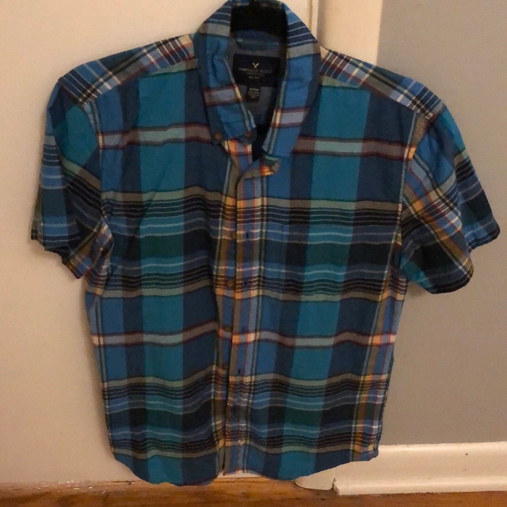 American Eagle Button Down shirt